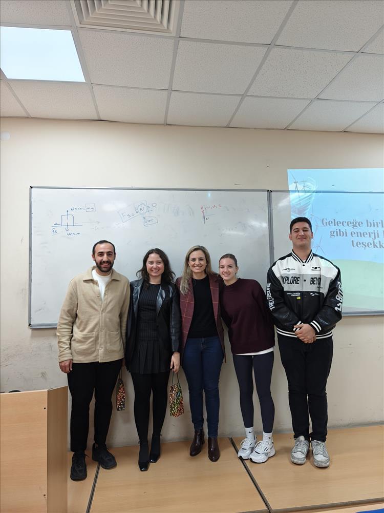 Mezunlarımızı Ağırladık: Rüzgar ve Güneş Enerjisi Sektöründeki Son Gelişmeler